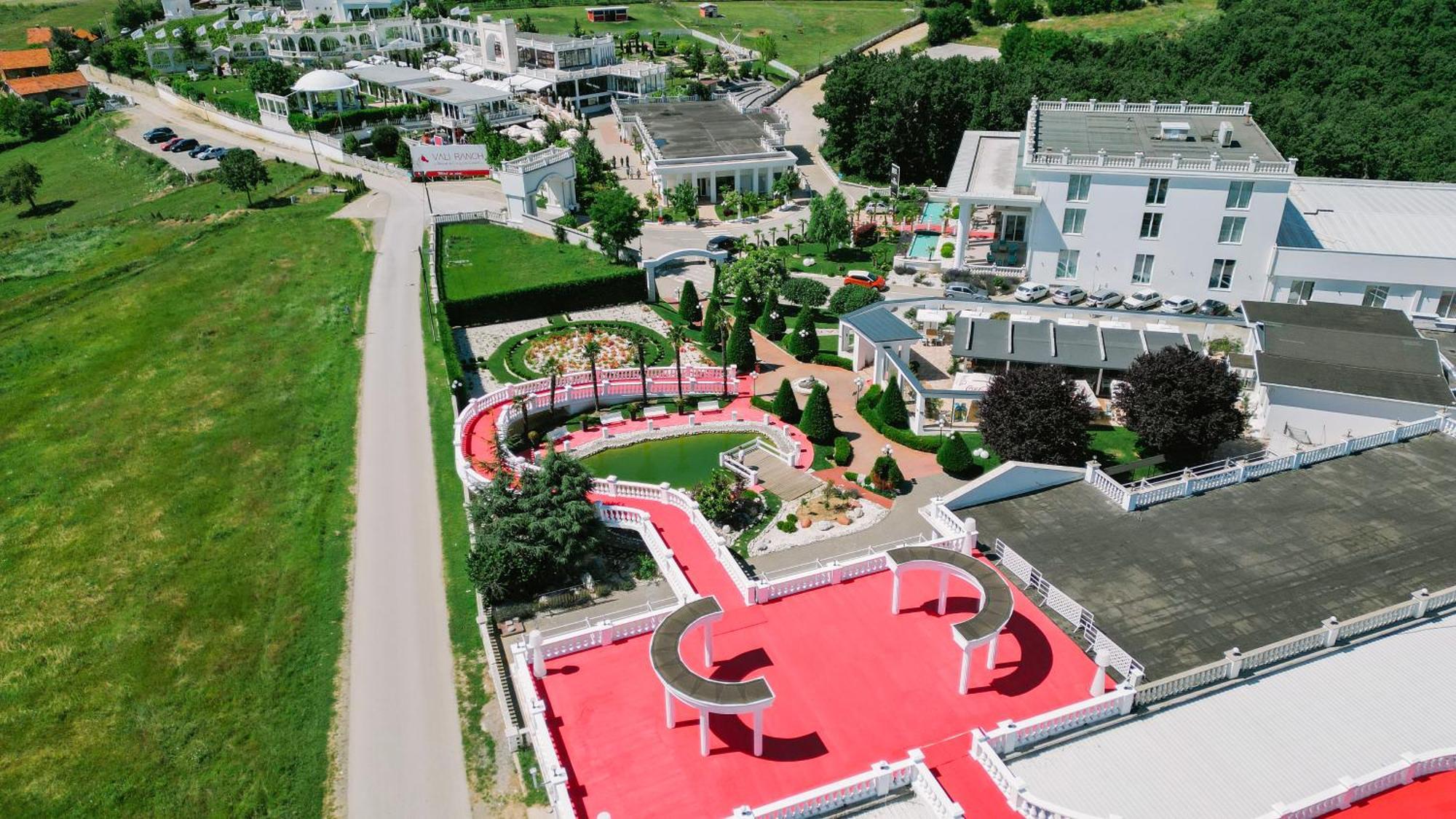 Queen Vali Palace Prilepnica ภายนอก รูปภาพ
